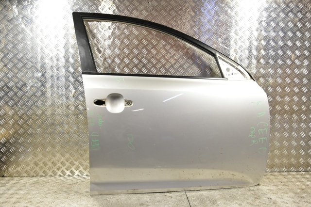 Пассажирская передняя дверь 760041H000 HYUNDAI