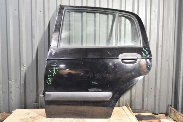 Дверь пассажирская задняя левая 770031C020 HYUNDAI