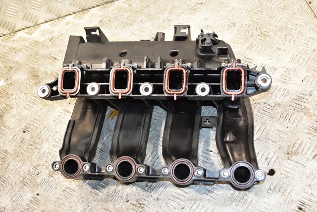 BMW 7787318 Коллектор впускной в наличии Хмельницкий