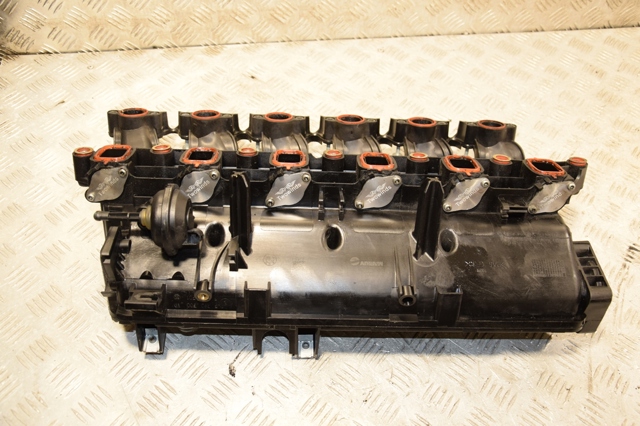 Коллектор впускной 7790700 BMW