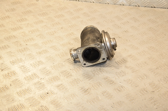 BMW 7792077 Клапан EGR рециркуляции газов в наличии Запорожье