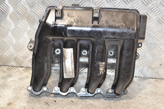 Впускной коллектор 7795393 BMW