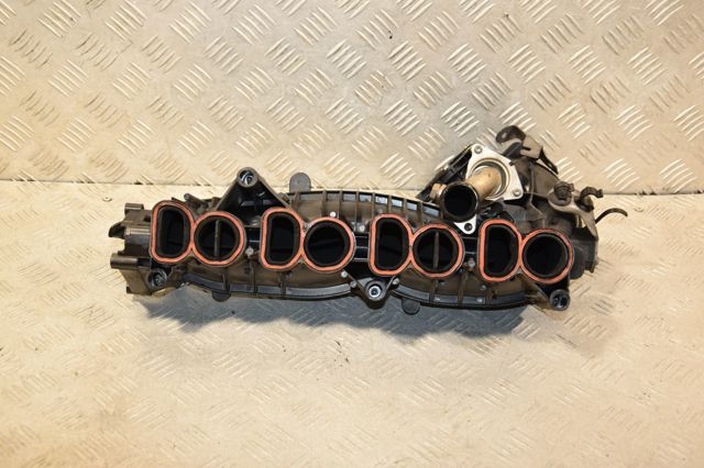 7798885 BMW Коллектор впускной купить в Ирпень