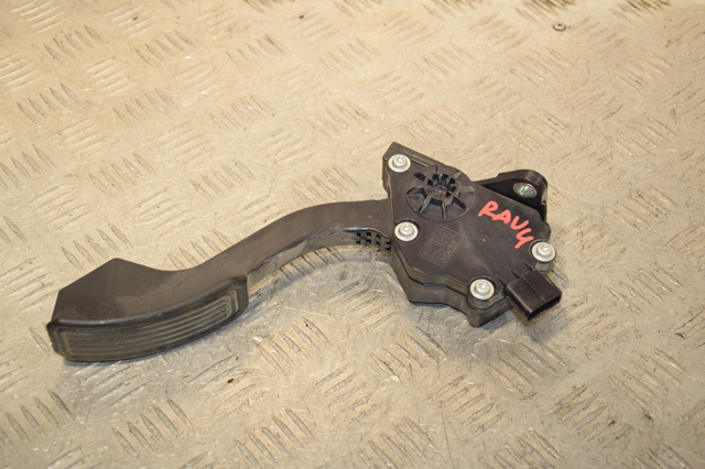 Педаль акселератора 7811042010 TOYOTA