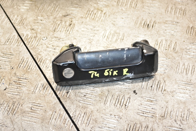 Ручка двери боковой/сдвижной, наружная правая 7D0843704A VAG