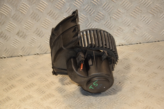 7E1820021 VAG Вентилятор печки купить в Чернигов