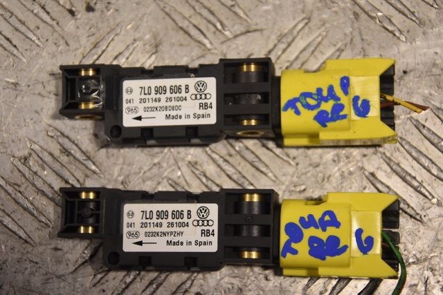 Датчик подушки безопасности 7L0909606B VAG
