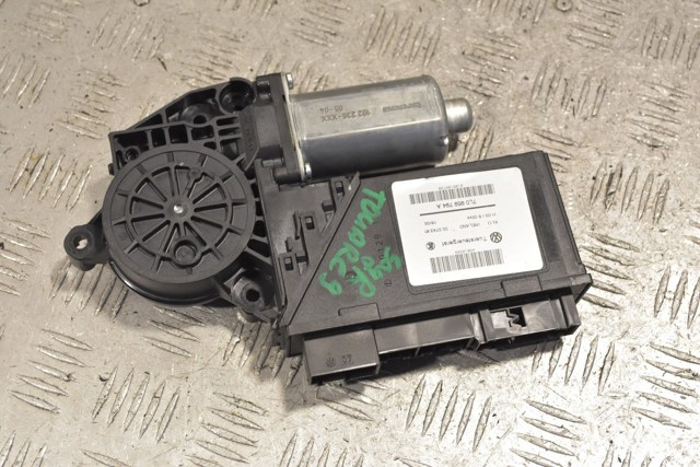 7L0959794A VAG Мотор стеклоподъемника двери задней правой купить в Сумы