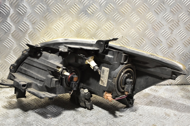 TOYOTA 8111002470 Фара правая в наличии Сумы