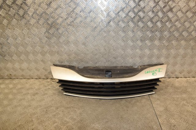 Облицовка радиатора 8200012581 RENAULT