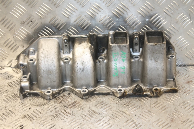 RENAULT 8200135480 Коллектор впускной нижний в наличии Харьков