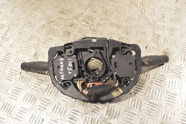 RENAULT 8200213760 Переключатель подрулевой, в сборе в наличии Черкассы