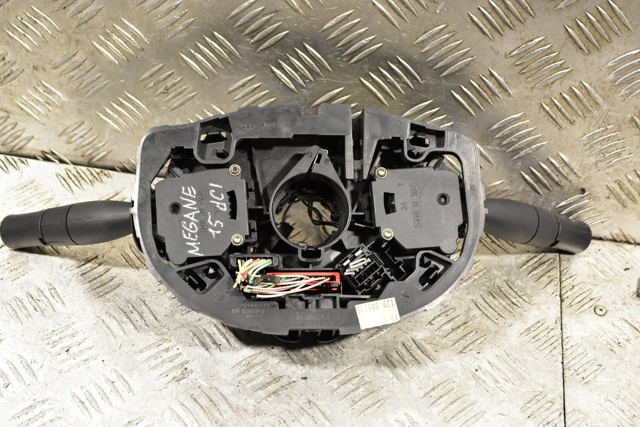 8200213760 RENAULT Подрулевой переключатель купить в Каменское