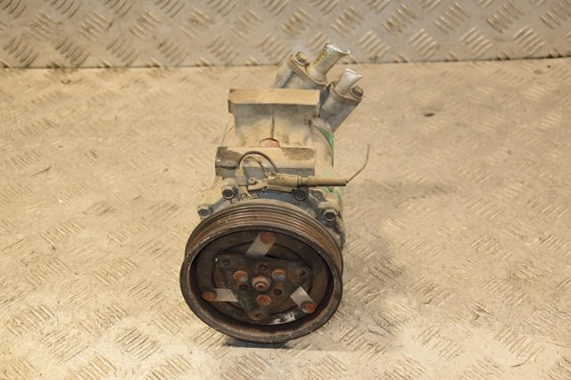 Компрессор хладагента 8200220924 RENAULT