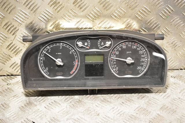 RENAULT 8200291334 Приборная доска (щиток приборов) в наличии Каменское