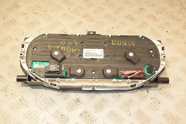 8200291334 RENAULT Приборная доска (щиток приборов) купить в Запорожье