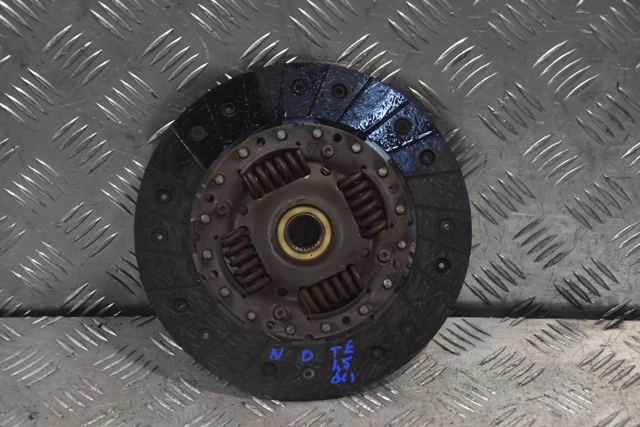 Диск сцепления ведомый 8200335084 NISSAN