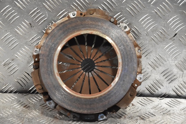RENAULT 8200365633 Корзина сцепления в наличии Тернополь