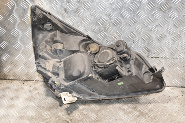 RENAULT 8200394706 Левая фара в наличии Полтава