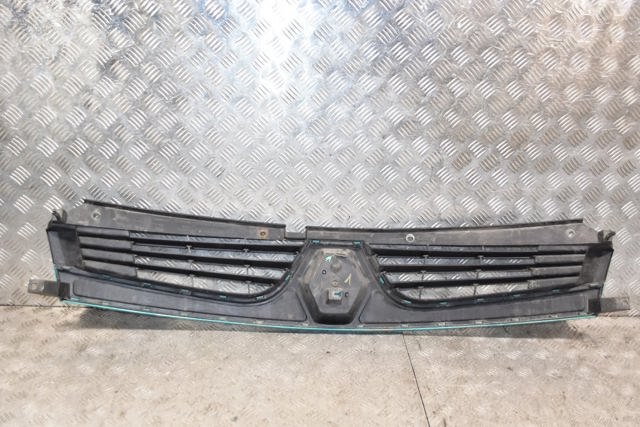 8200426365 RENAULT Решетка радиатора купить в Харьков