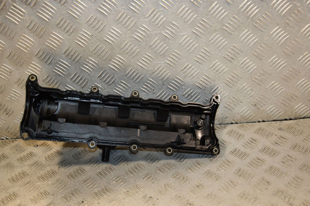 RENAULT 8200433603 Крышка клапанная в наличии Чернигов