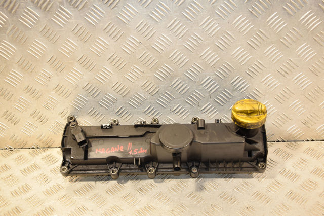 Крышка клапанная 8200433603 RENAULT