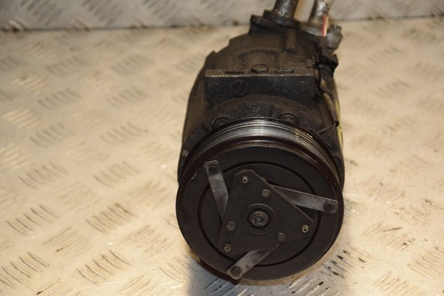 Компрессор хладагента 8200454172 NISSAN