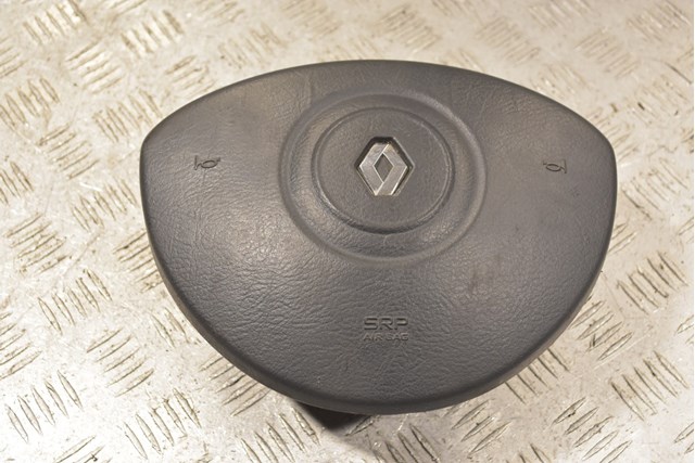 Подушка AIRBAG водительская 8200677492 RENAULT