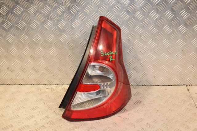 Задний правый стоп 8200734824 RENAULT