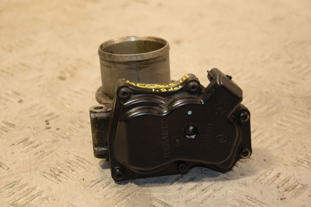 Блок дроссельной заслонки 8200754913 RENAULT