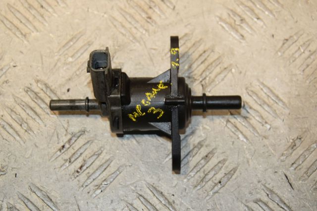 Клапан абсорбера топливных паров 8200806676 RENAULT