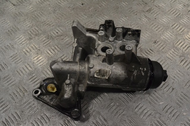  Корпус масляного фильтра 8201005241 NISSAN