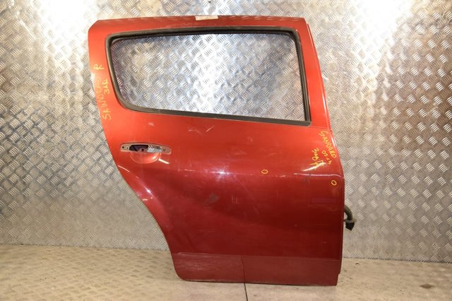 Задняя правая дверь 821006948R RENAULT