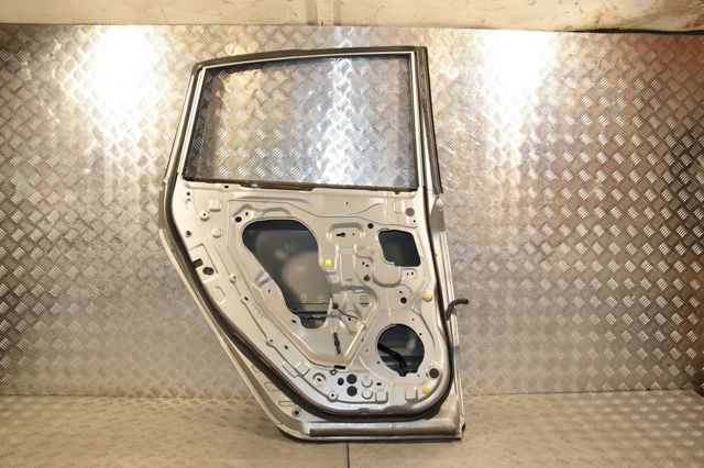 821010028R RENAULT Дверь задняя левая купить в Павлоград