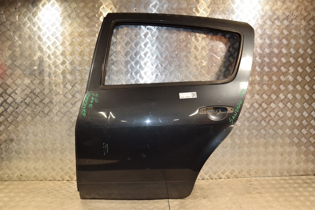 Задняя левая дверь 821012255R RENAULT