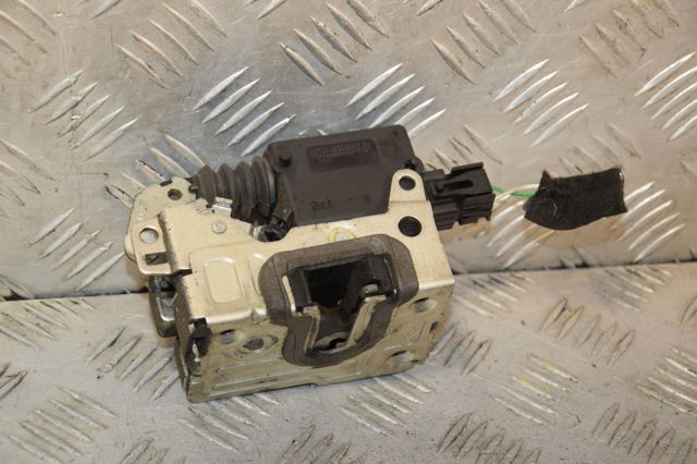 Замок задней двери, левой 825030283R RENAULT