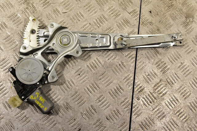 Привод электростеклоподъемника задний 827311BA0A NISSAN