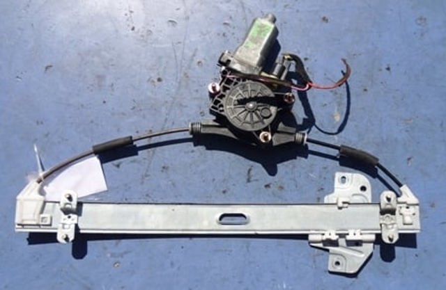 Механизм стеклоподъемника двери задней, левой 834011G010 HYUNDAI