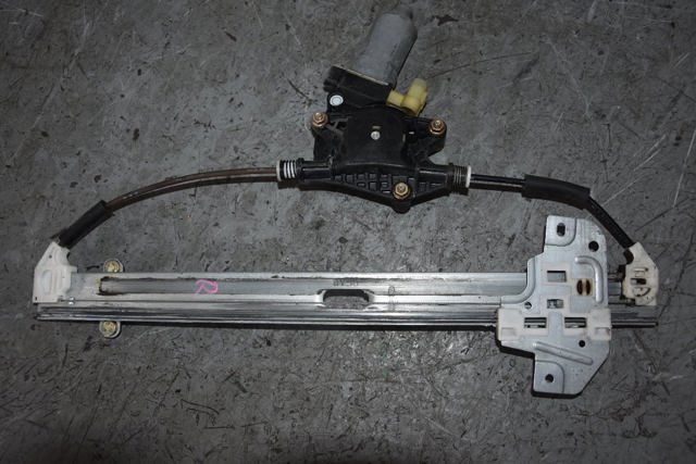  Механизм стеклоподъемника правой задней двери 834021G010 HYUNDAI