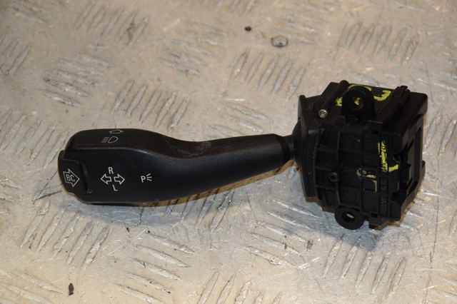Подрулевой переключатель левый 8363668 BMW