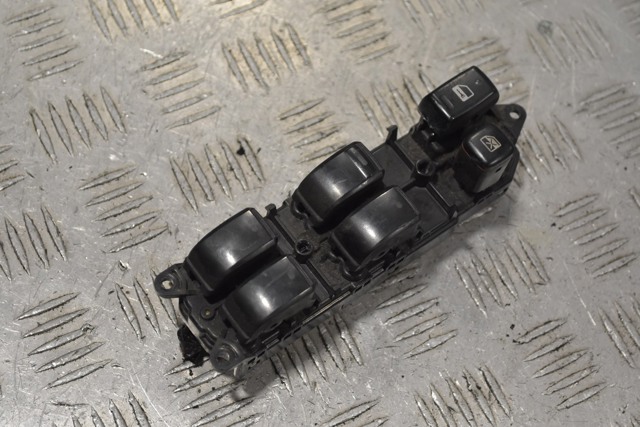 TOYOTA 8404044030 Кнопочный блок управления стеклоподъемником центральной консоли в наличии Львов