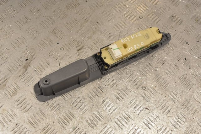 8404044030 TOYOTA Кнопочный блок управления стеклоподъемником центральной консоли купить в Сумы