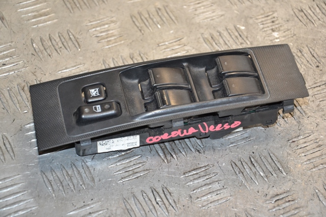 TOYOTA 848200F030 Кнопочный блок управления стеклоподъемником передний левый в наличии Ирпень