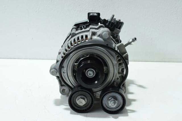 Автомобильный генератор 8490540 BMW