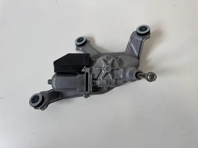 Мотор стеклоочистителя заднего стекла 8513042100 TOYOTA