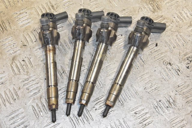 Форсунка инжектора 8514148 BMW