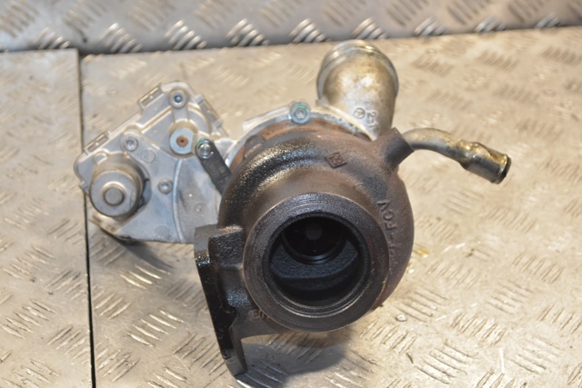 851820402 BMW купить в Кривой Рог