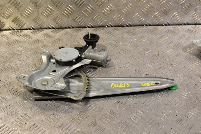 857100D100 TOYOTA Мотор стеклоподъемника двери передней правой купить в Одесса