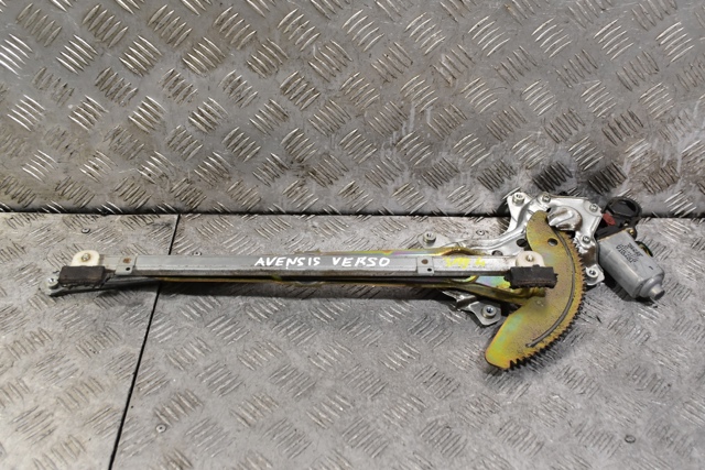 8572044050 TOYOTA Мотор стеклоподъемника двери задней левой купить в Киев