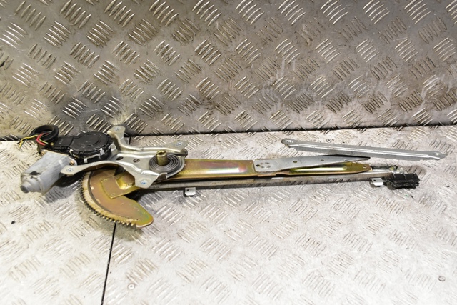 8572044050 TOYOTA Мотор стеклоподъемника двери задней левой купить в Тернополь